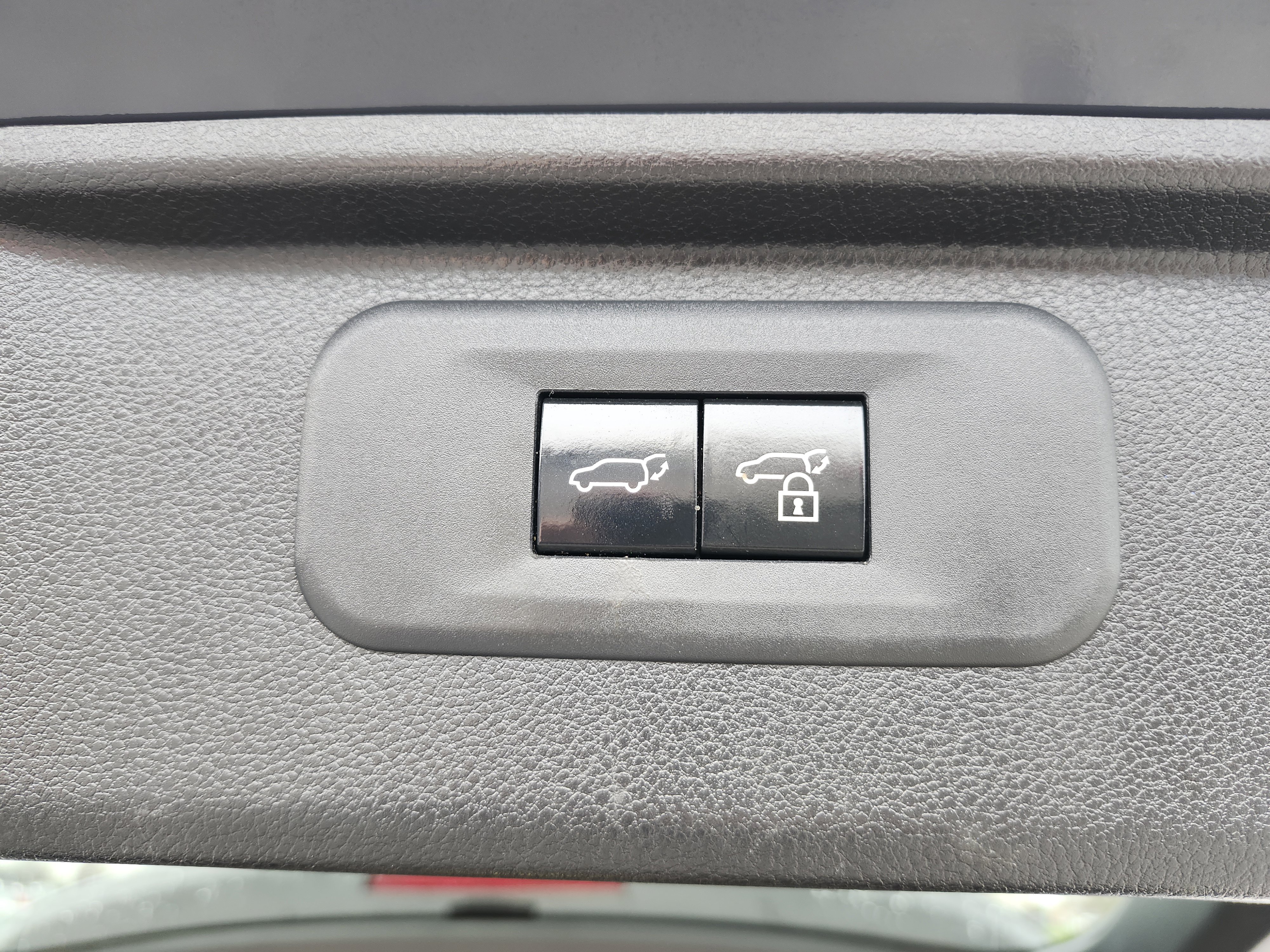 Used 2024 Toyota Grand Highlander Limited image 27