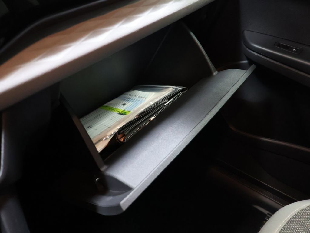 Used 2022 Volkswagen Taos S w/ IQ Drive S Package image 33