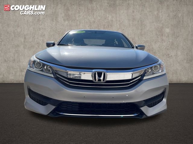 Used 2017 Honda Accord LX image 8