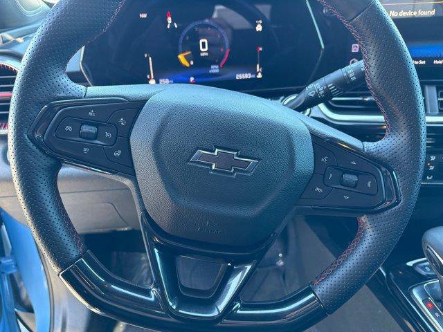 Used 2024 Chevrolet Trax RS FWD image 23