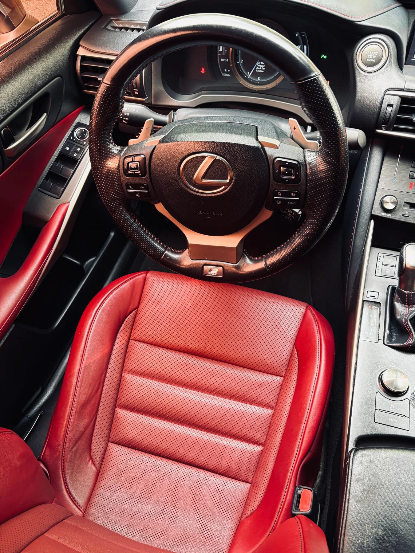 Used 2019 Lexus IS 300 F Sport w/ F Sport Package RWD image 4