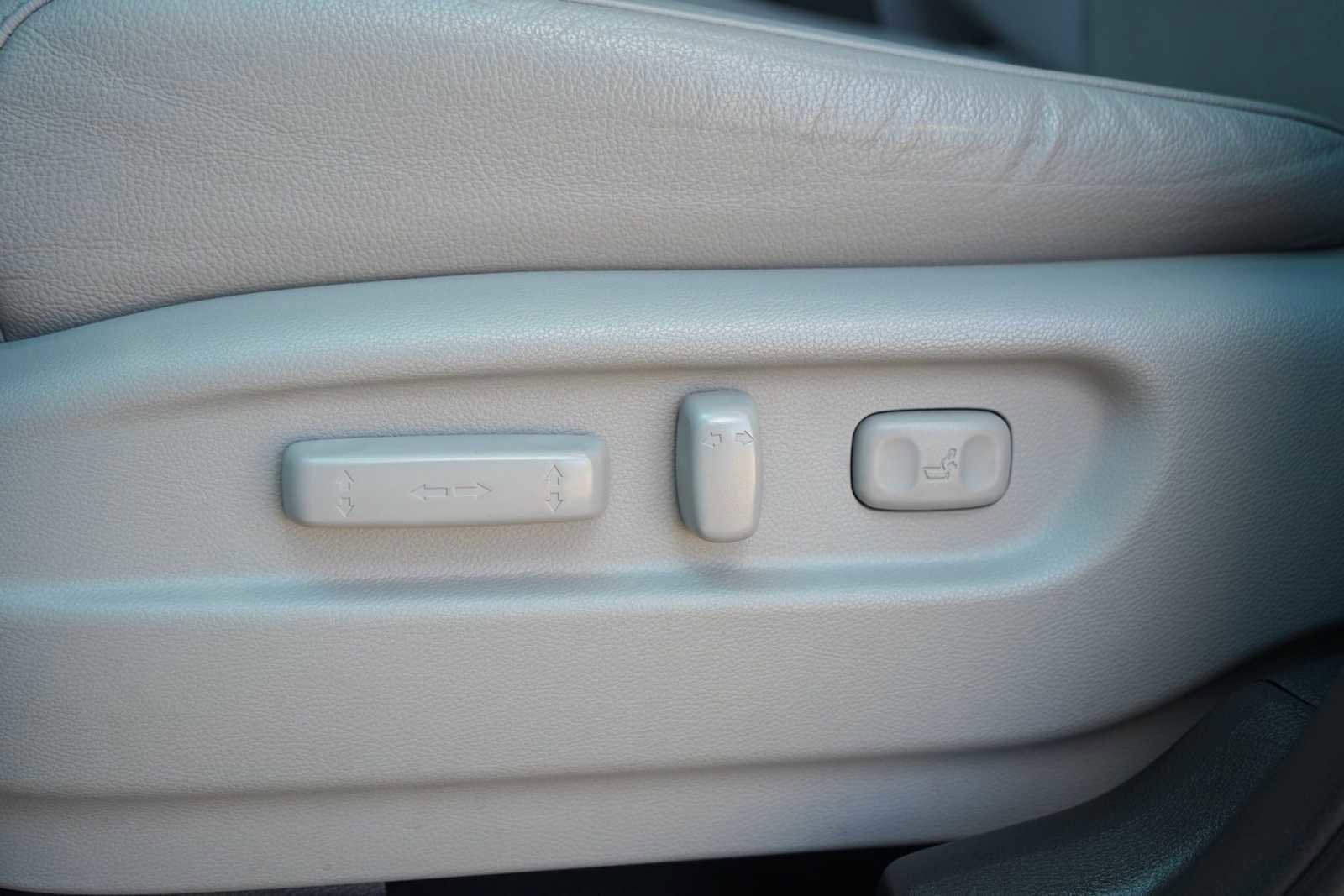 Used 2017 Honda Pilot Elite image 12