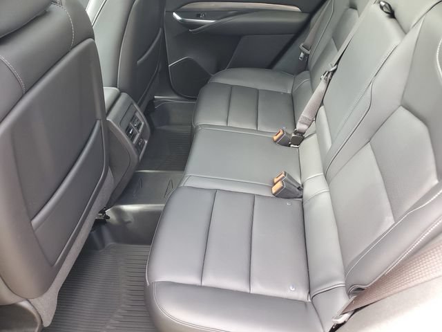 Certified 2024 Cadillac XT4 Premium Luxury AWD/4WD image 33