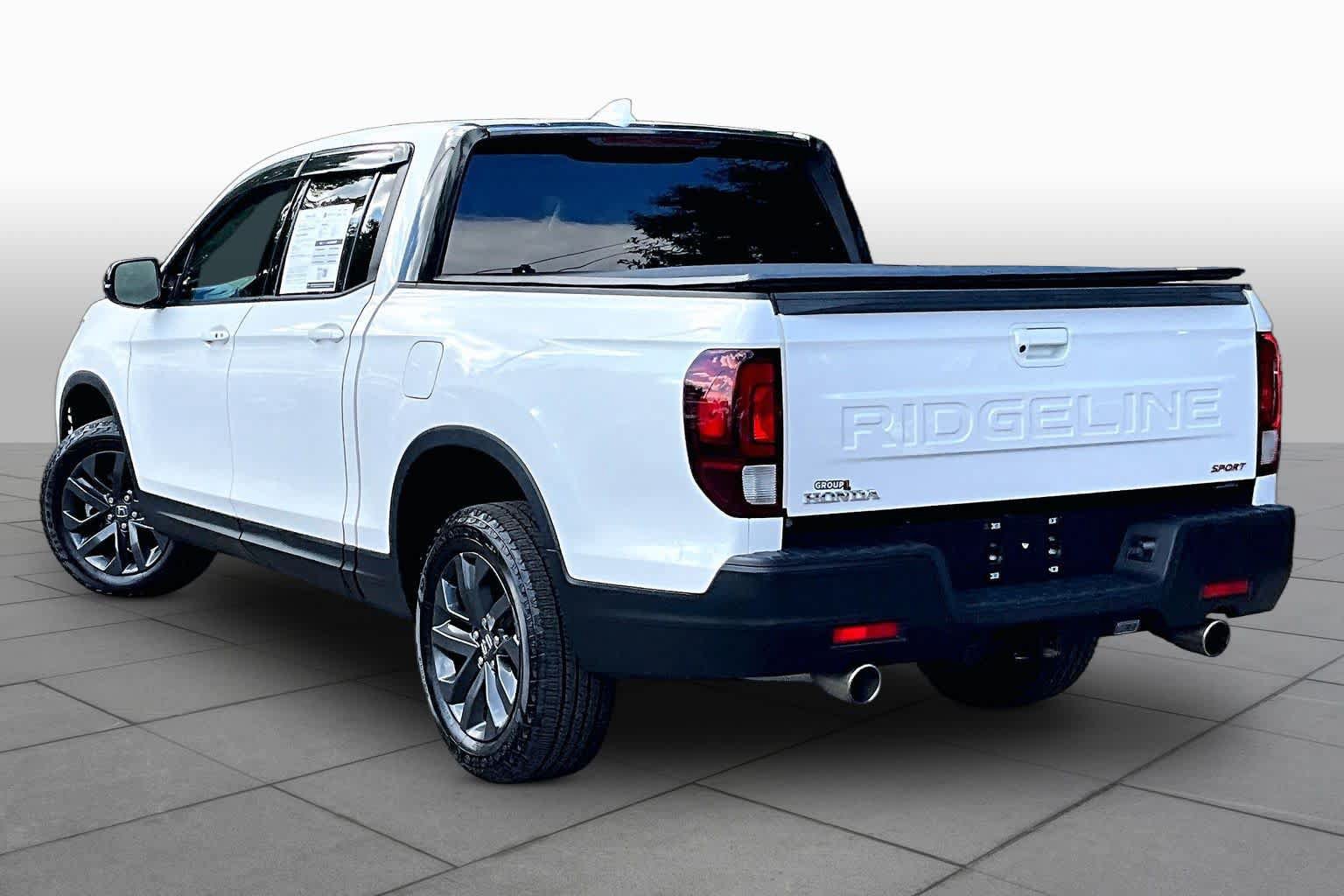 Used 2024 Honda Ridgeline Sport image 12