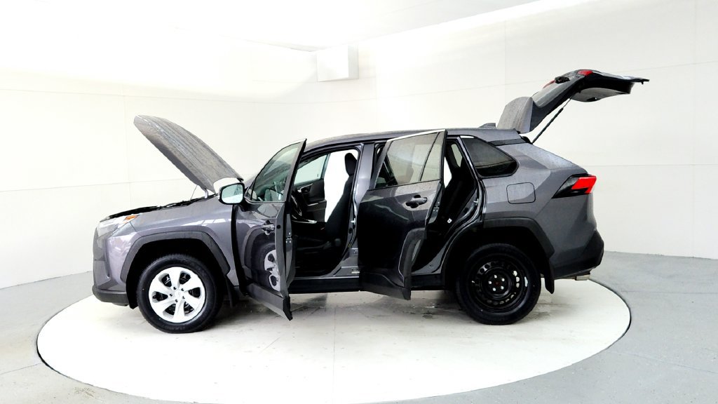Certified 2024 Toyota RAV4 LE AWD/4WD image 10