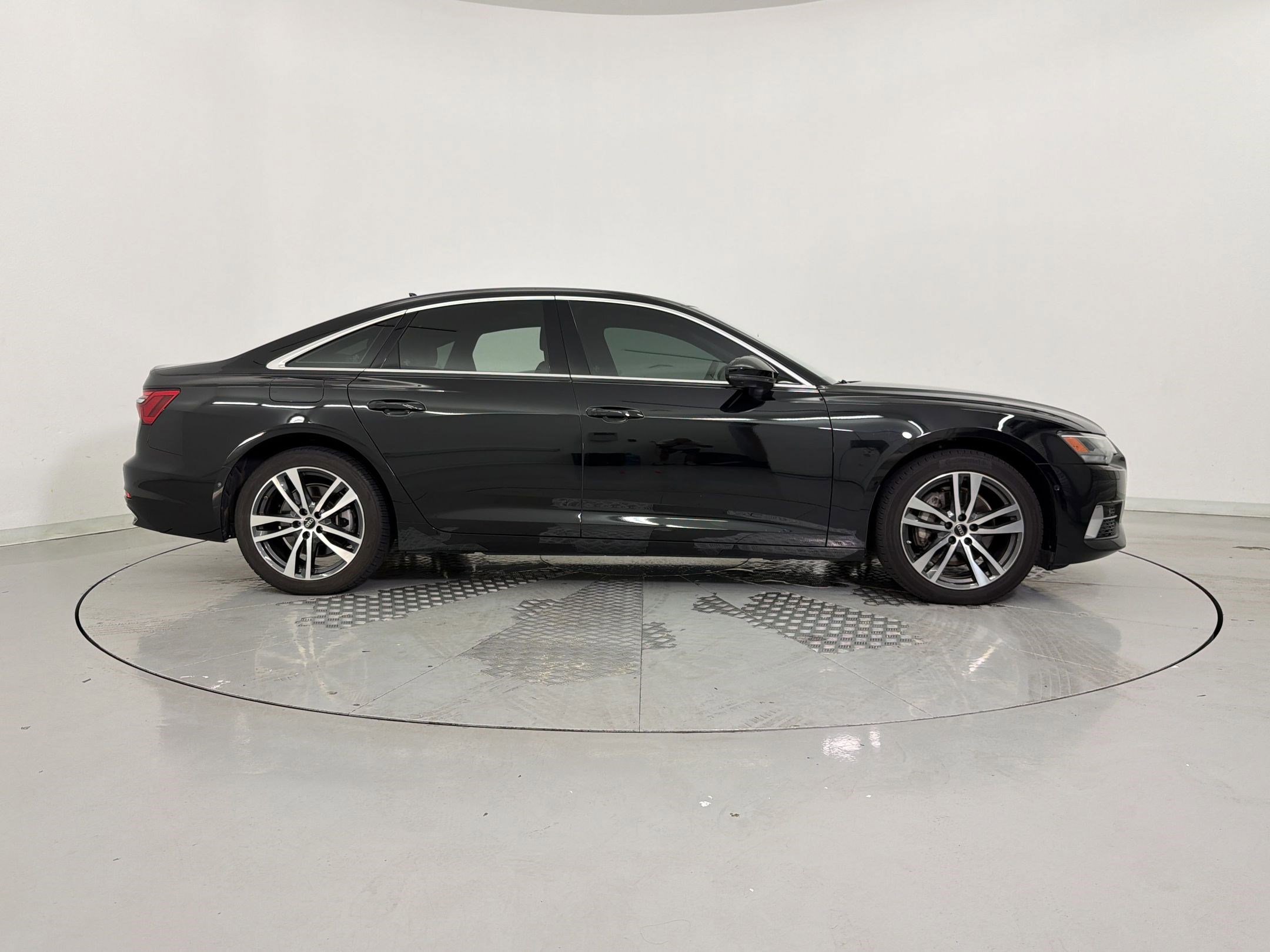 Used 2023 Audi A6 2.0T Premium w/ Convenience Package AWD/4WD image 8