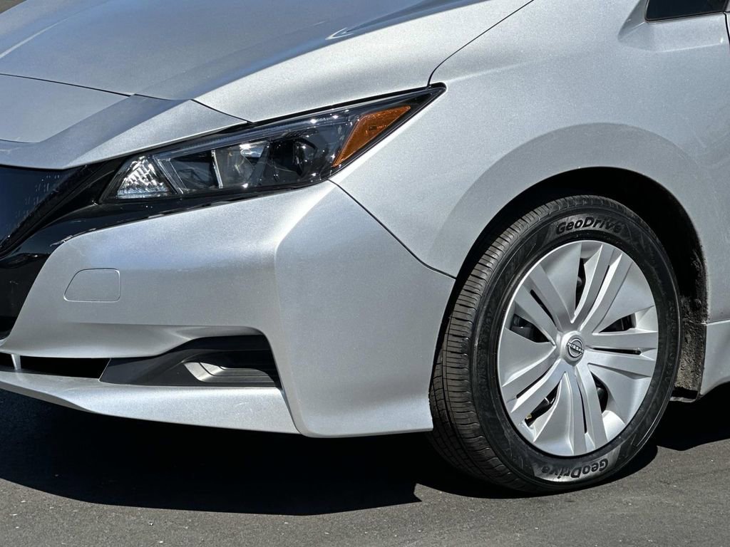 Used 2023 Nissan Leaf S FWD image 8