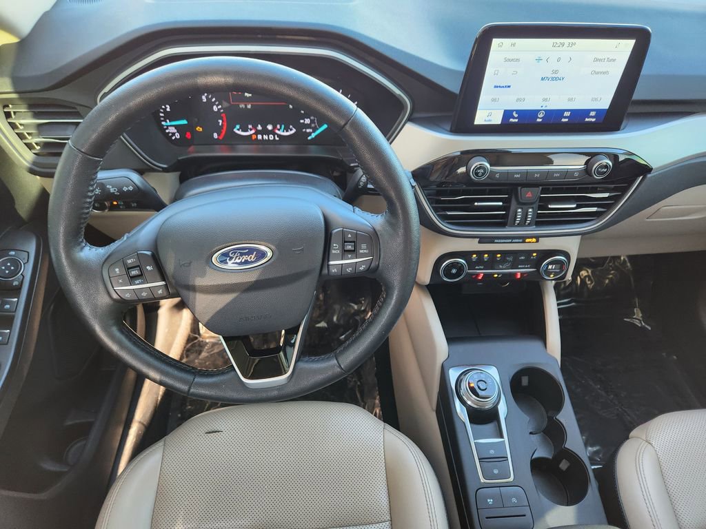 Used 2020 Ford Escape SEL image 2