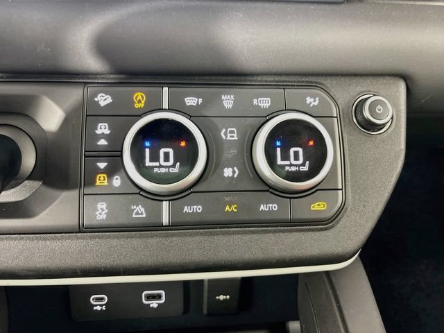 Used 2024 Land Rover Defender 110 S AWD/4WD image 18