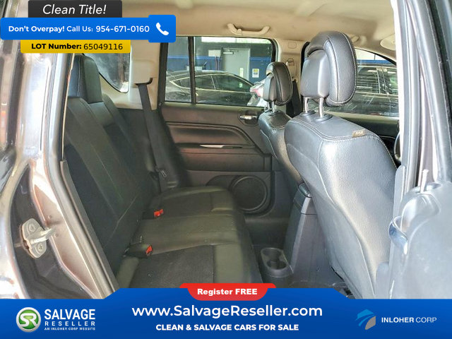 Used 2015 Jeep Compass Latitude AWD/4WD image 15
