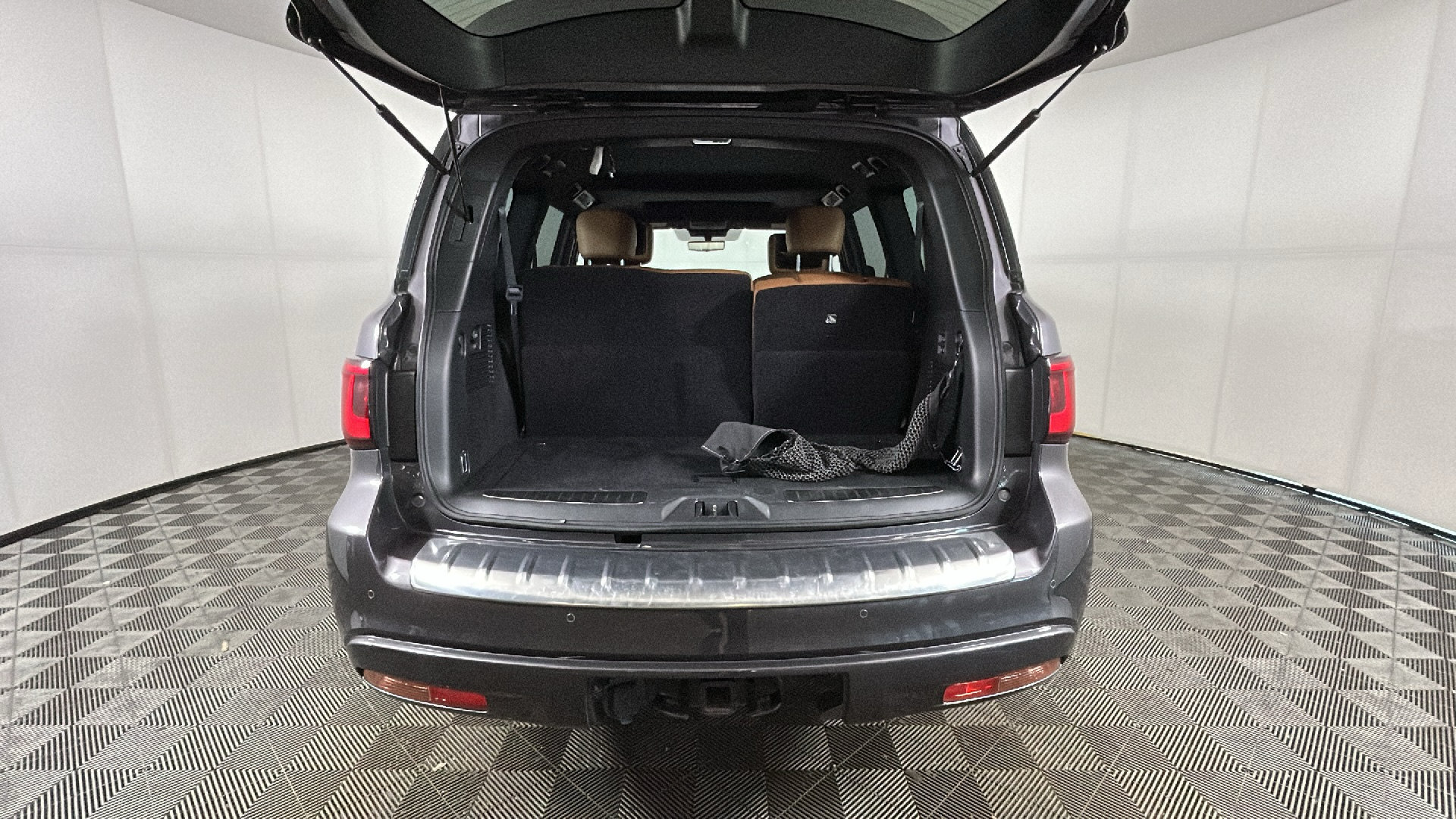 Used 2023 INFINITI QX80 Sensory w/ Cargo Package AWD/4WD image 34