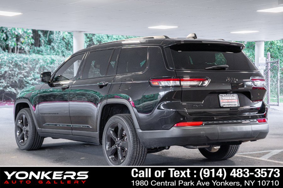 Used 2023 Jeep Grand Cherokee L Laredo AWD/4WD image 18