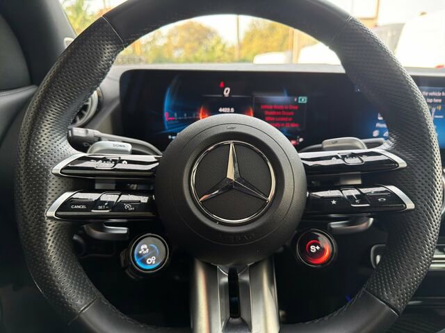 Used 2024 Mercedes-Benz GLA 35 AMG 4MATIC image 29