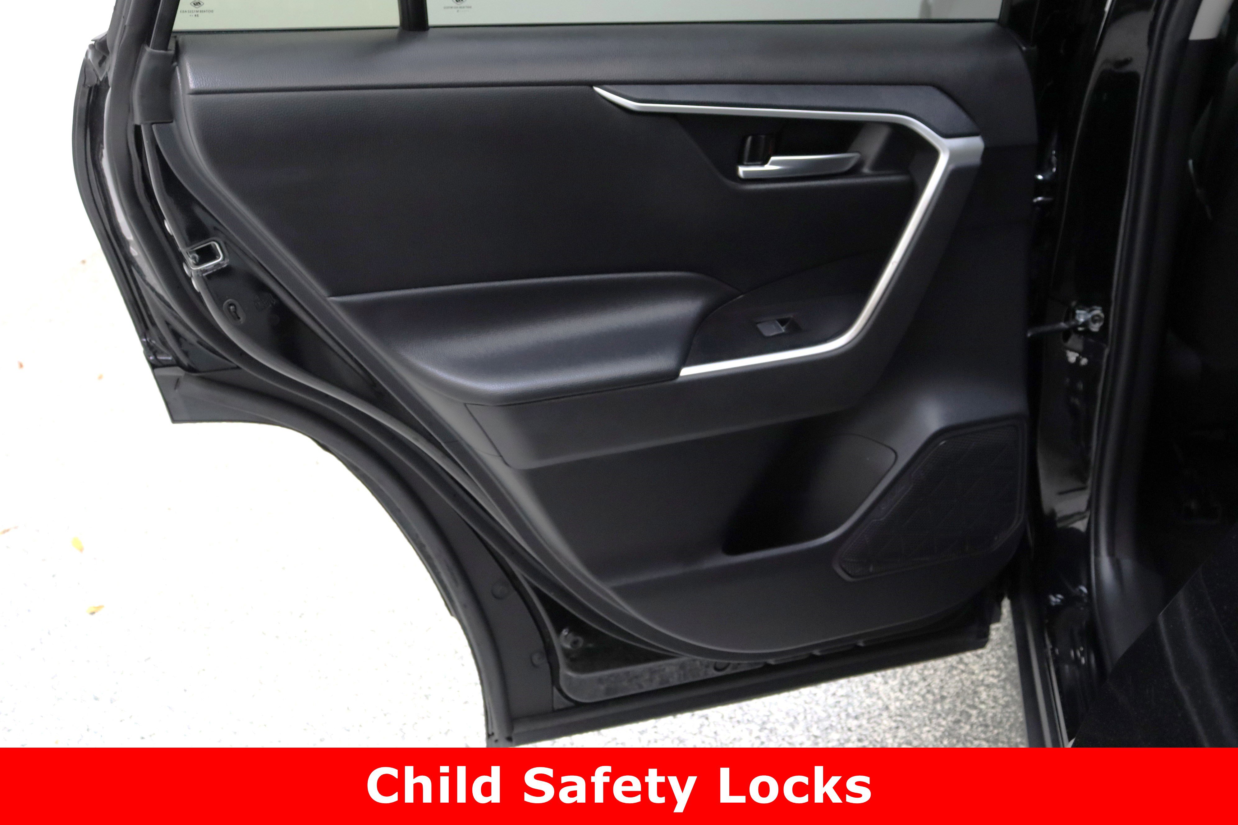 Certified 2025 Toyota RAV4 XLE image 26