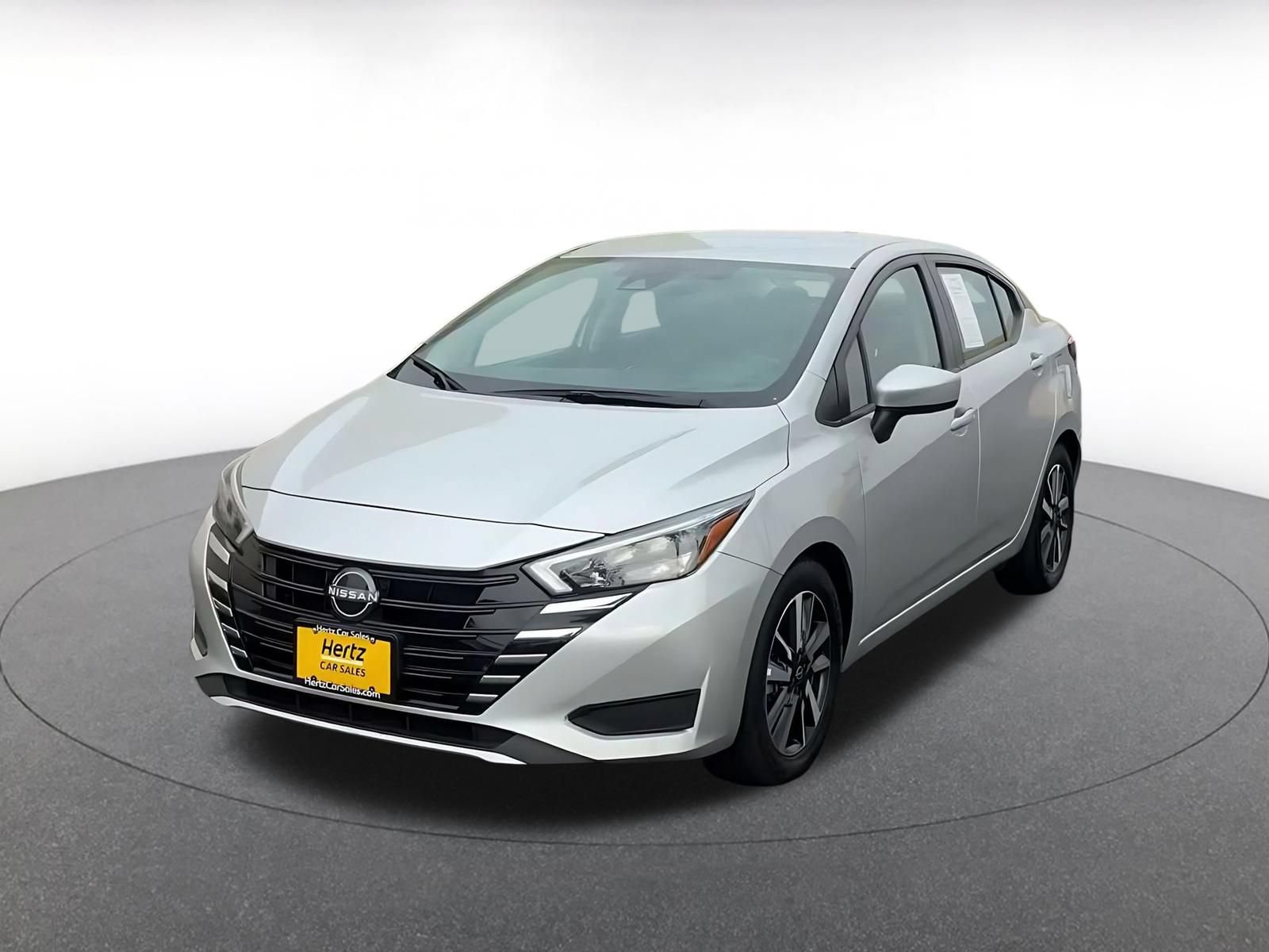 Used 2025 Nissan Versa SV FWD image 6