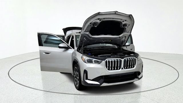 Used 2026 BMW X1 xDrive28i AWD/4WD image 12