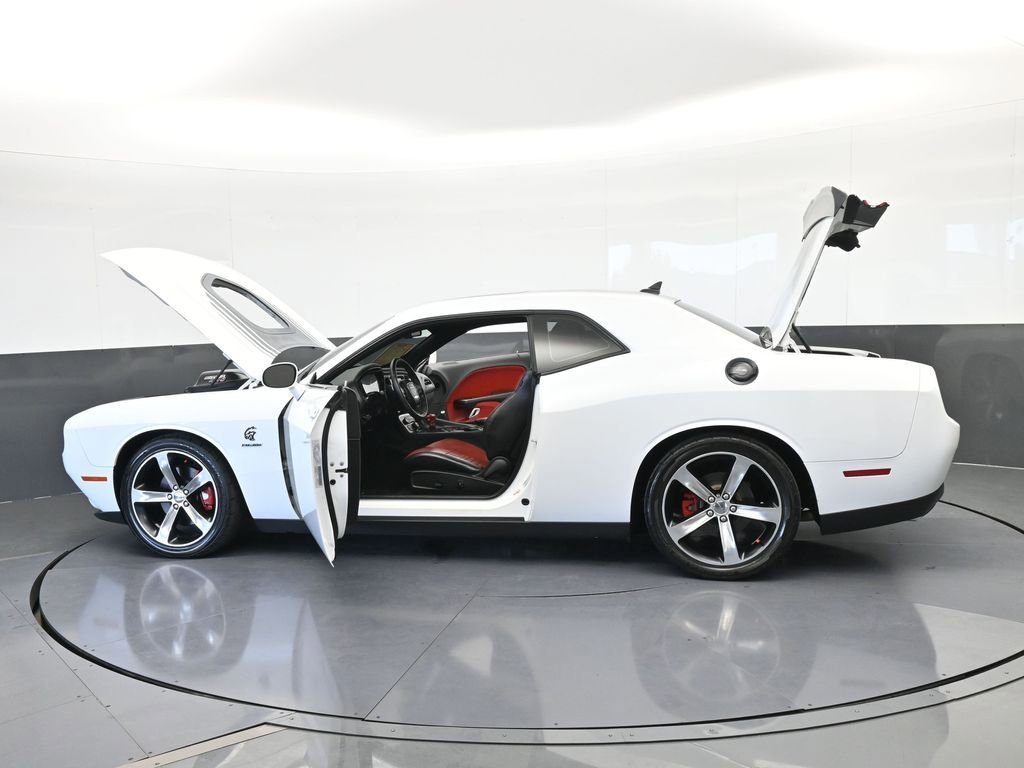 Used 2015 Dodge Challenger R/T Plus image 78