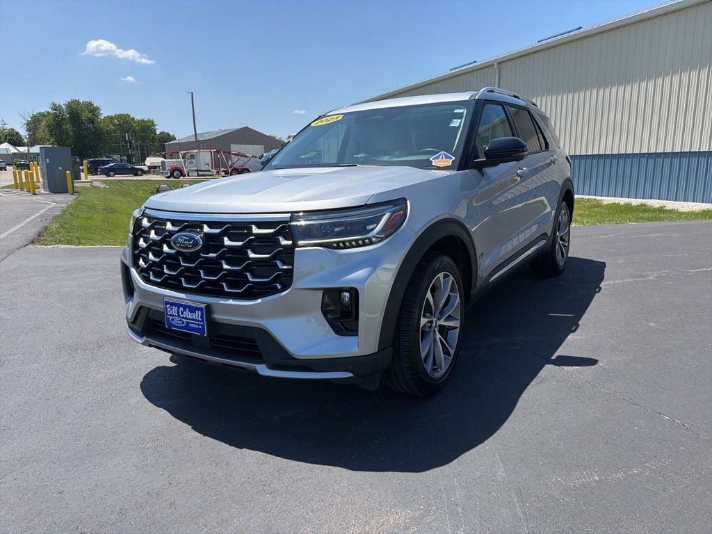 Used 2025 Ford Explorer Platinum w/ Ultimate Package AWD/4WD image 8