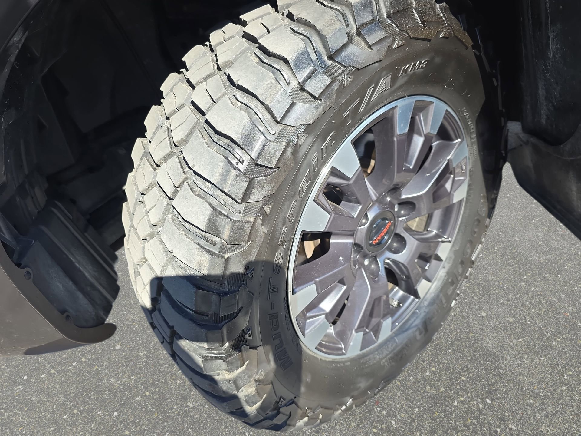 Used 2021 Nissan Titan PRO-4X w/ Pro-4x Utility Package image 31