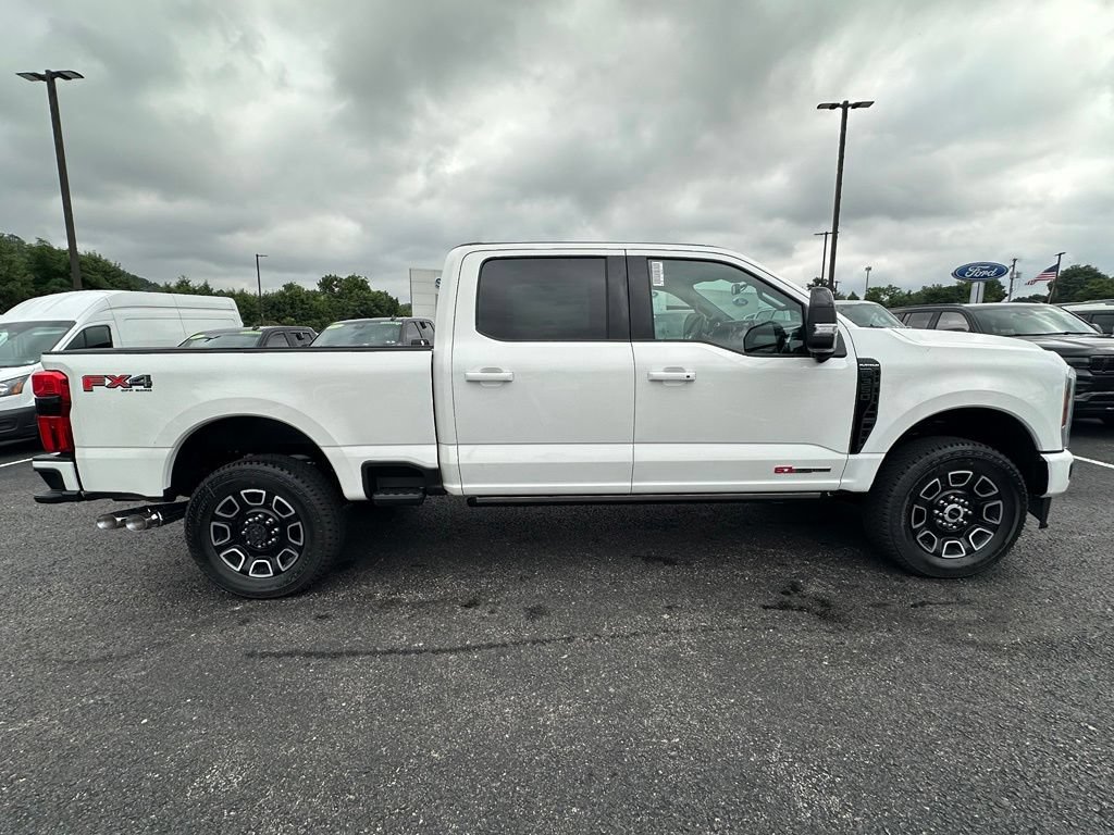 New 2026 Ford F350 Platinum w/ FX4 Off-Road Package AWD/4WD image 4
