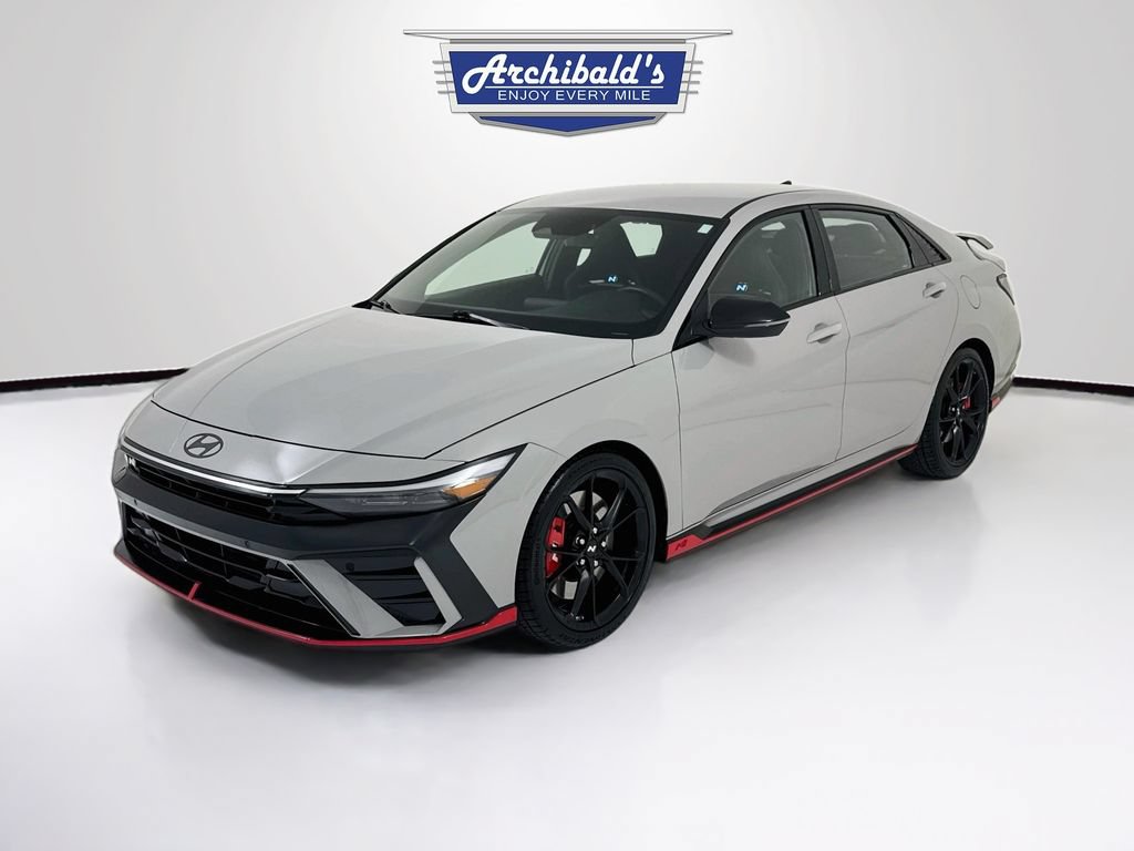 Used 2025 Hyundai Elantra N FWD image 3