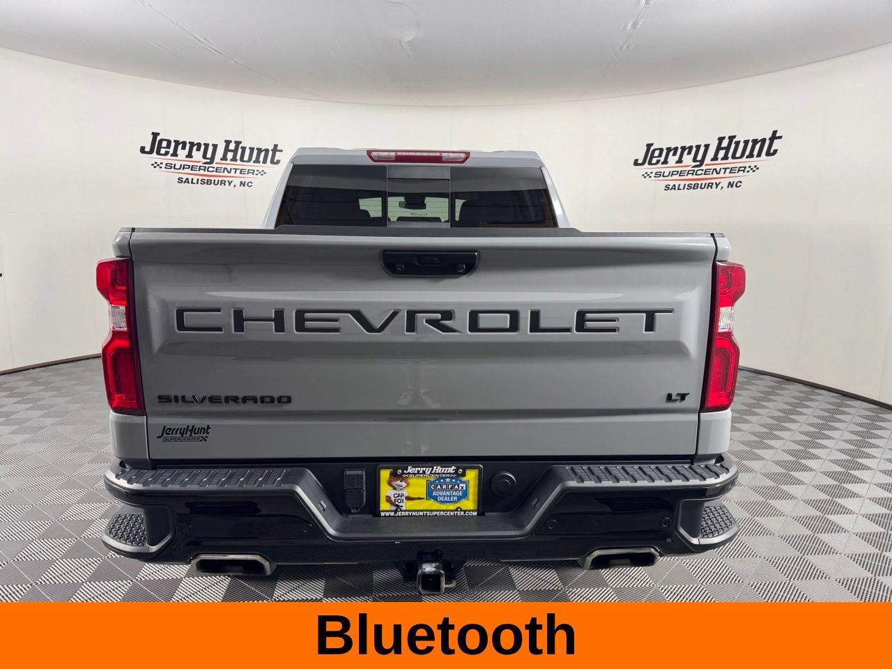 Used 2024 Chevrolet Silverado 1500 LT Trail Boss w/ Convenience Package II AWD/4WD image 8
