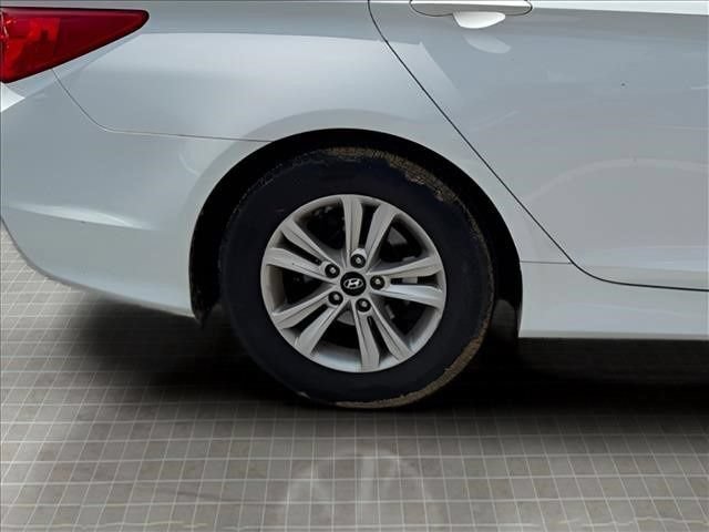 Used 2014 Hyundai Sonata GLS w/ Popular Equipment Group 2 FWD image 14