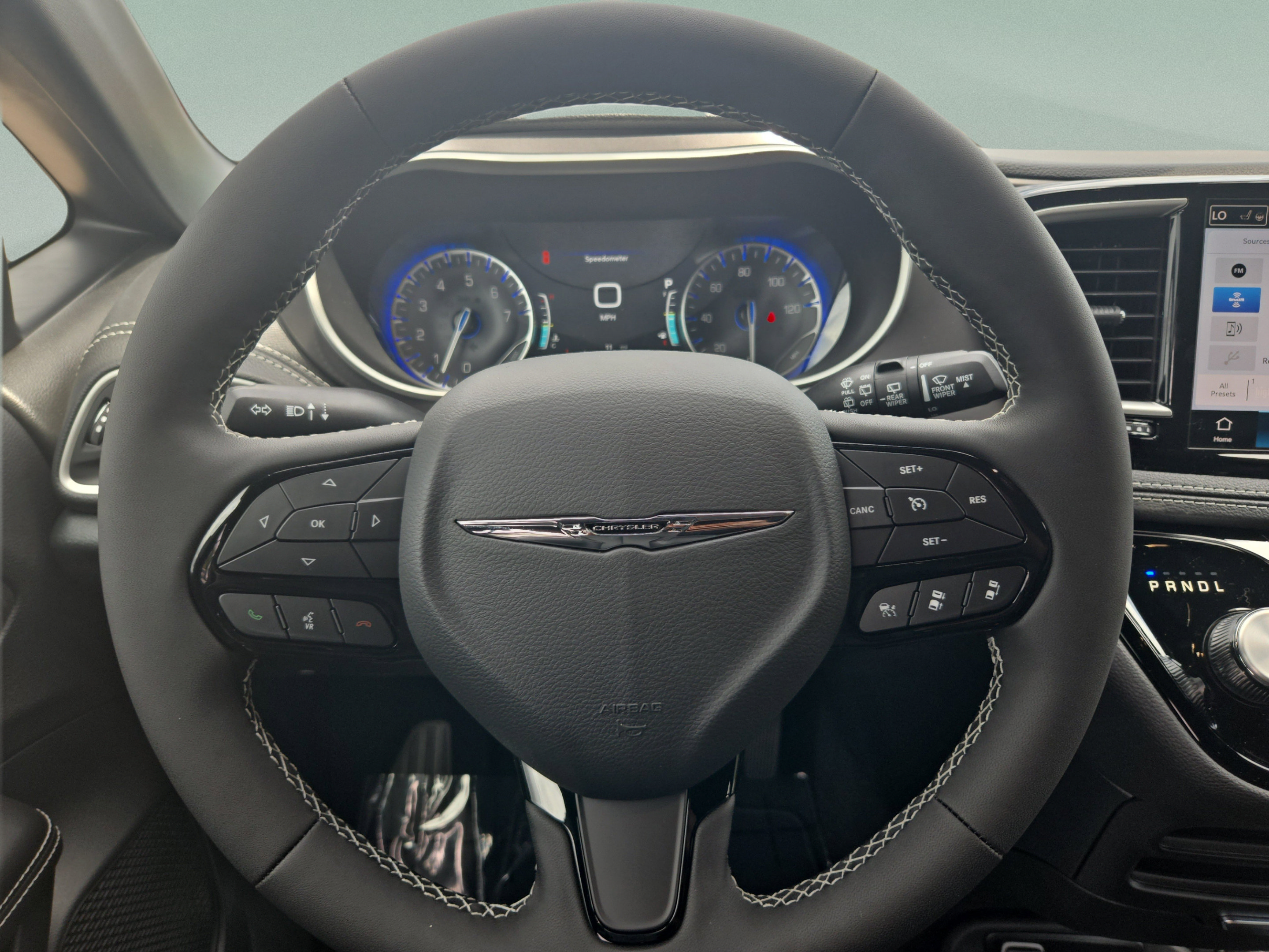 New 2026 Chrysler Pacifica Select w/ S Appearance Package FWD image 10