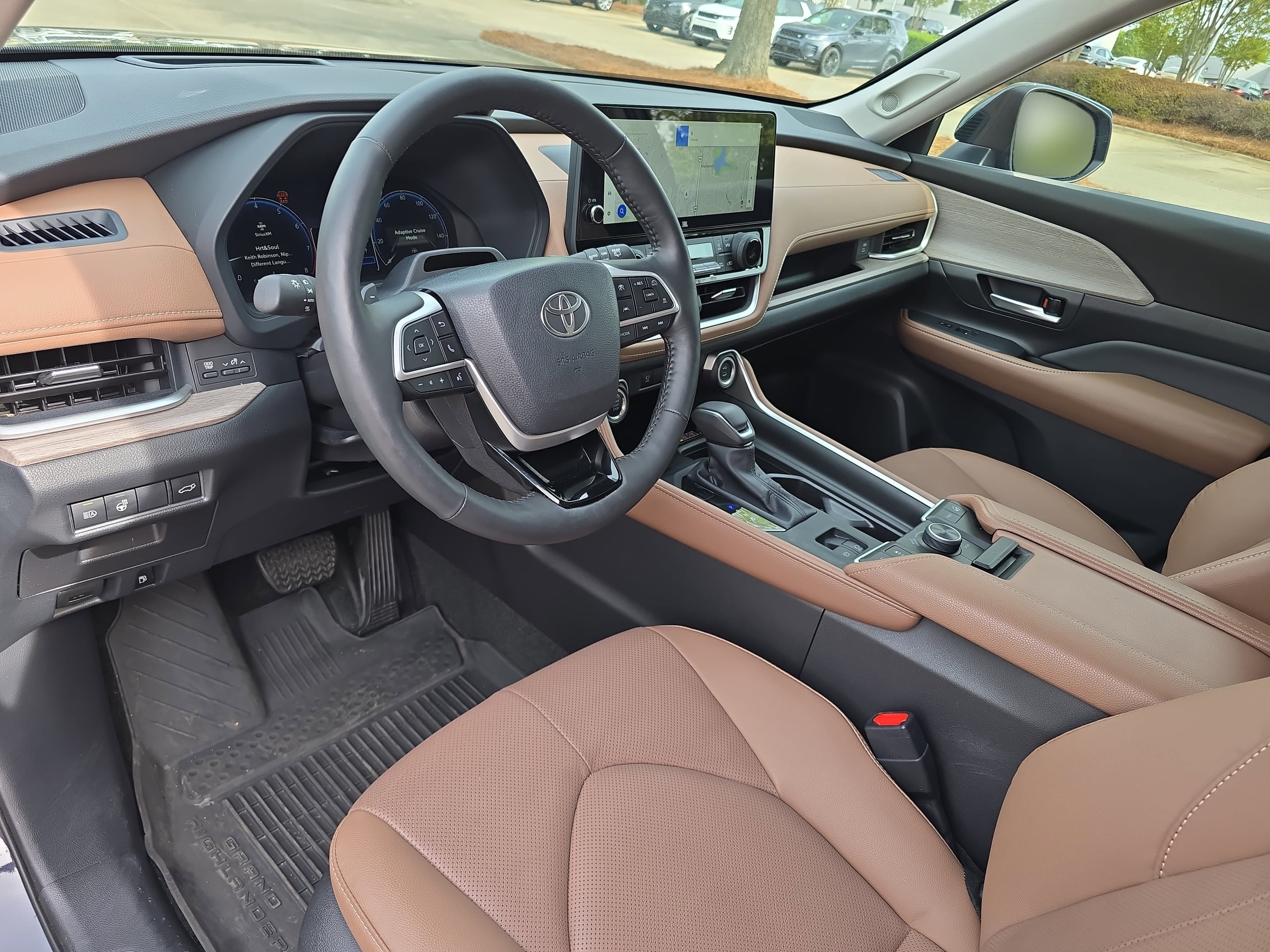 Used 2026 Toyota Grand Highlander Platinum image 17