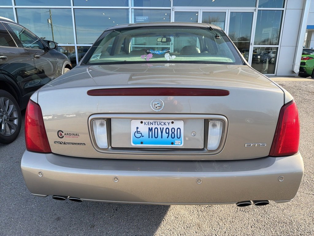 Used 2002 Cadillac De Ville DTS w/ Premium Equipment Pkg image 6