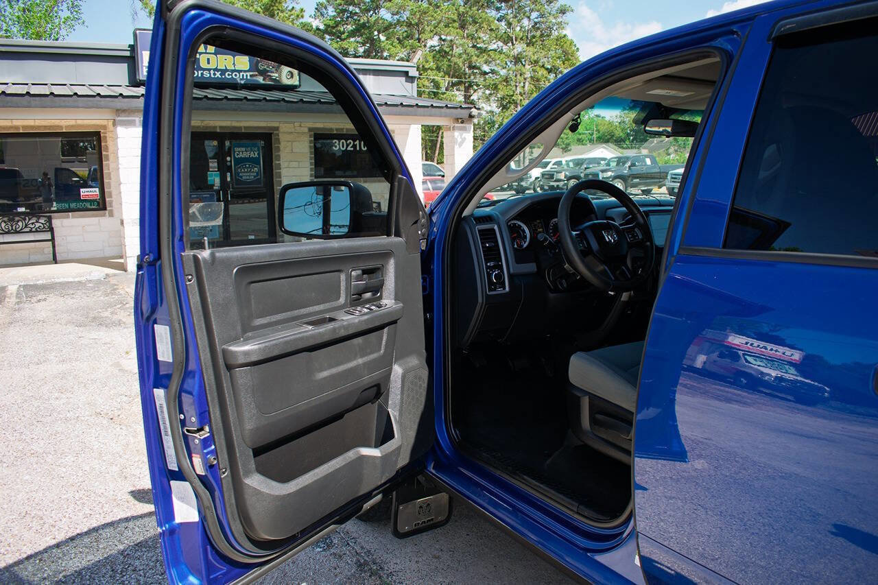 Used 2015 RAM 1500 ST w/ SXT Appearance Group AWD/4WD image 10