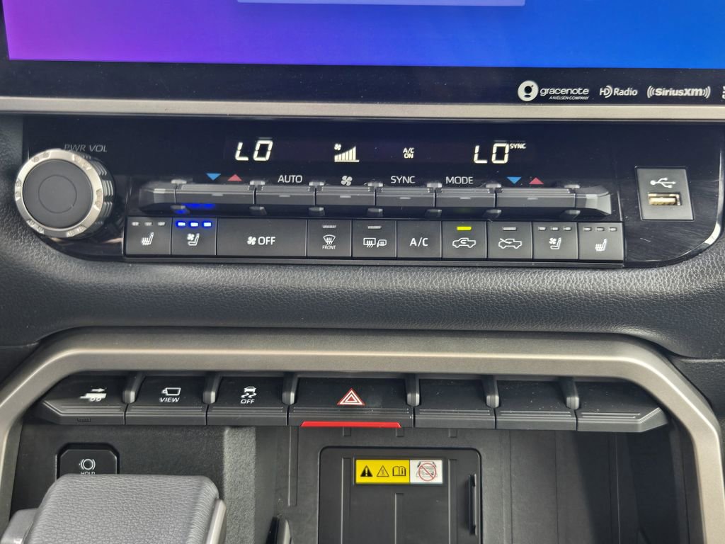 Used 2022 Toyota Tundra Limited image 19