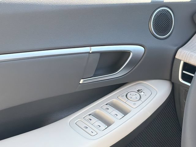 New 2026 Hyundai Sonata Blue FWD image 17