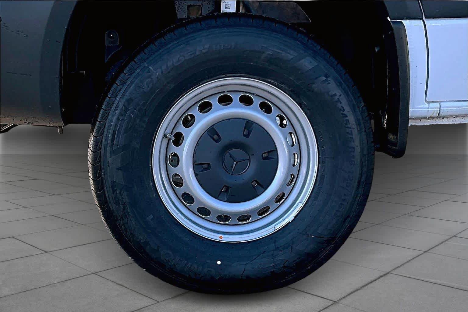 New 2026 Mercedes-Benz Sprinter 2500 image 17