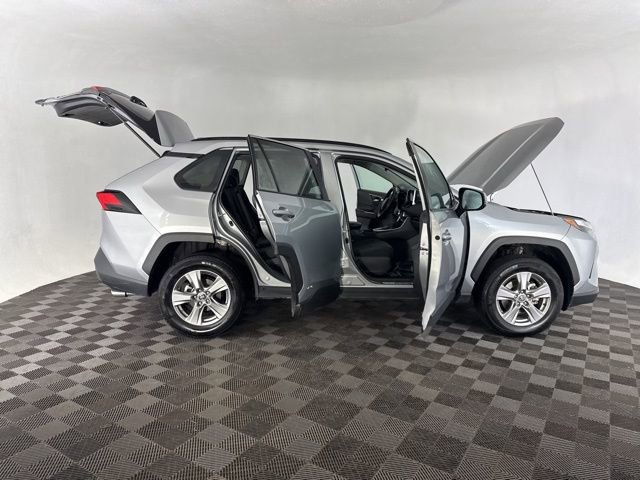 Used 2024 Toyota RAV4 XLE image 15