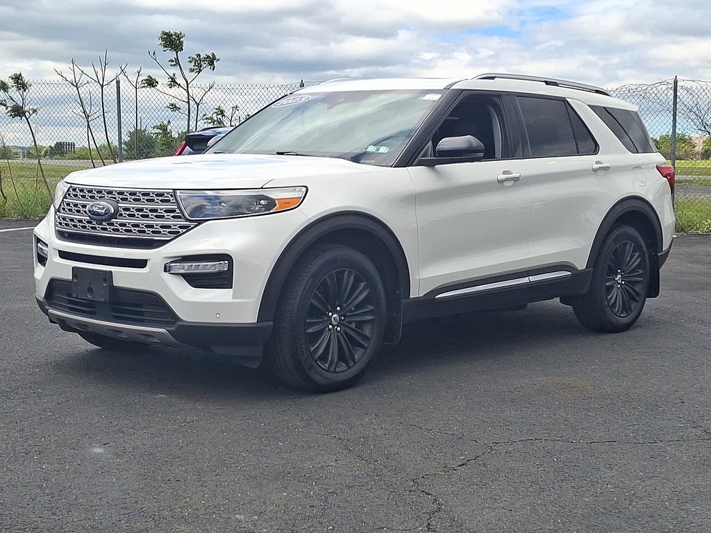 Used 2023 Ford Explorer Limited w/ Limited Technology Package AWD/4WD image 3