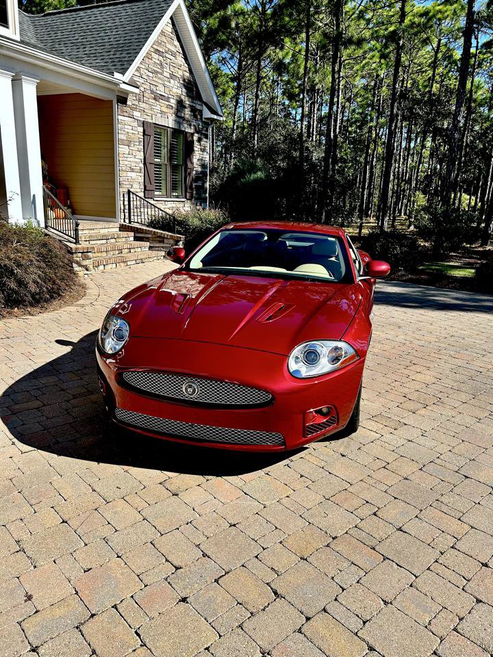 Used 2007 Jaguar XKR R RWD image 2