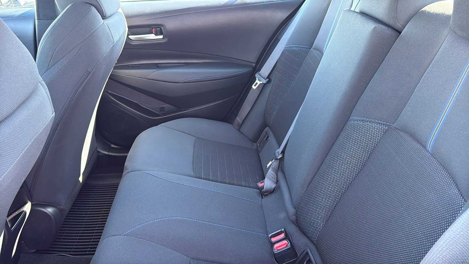 Certified 2022 Toyota Corolla SE w/ SE Premium Package image 22