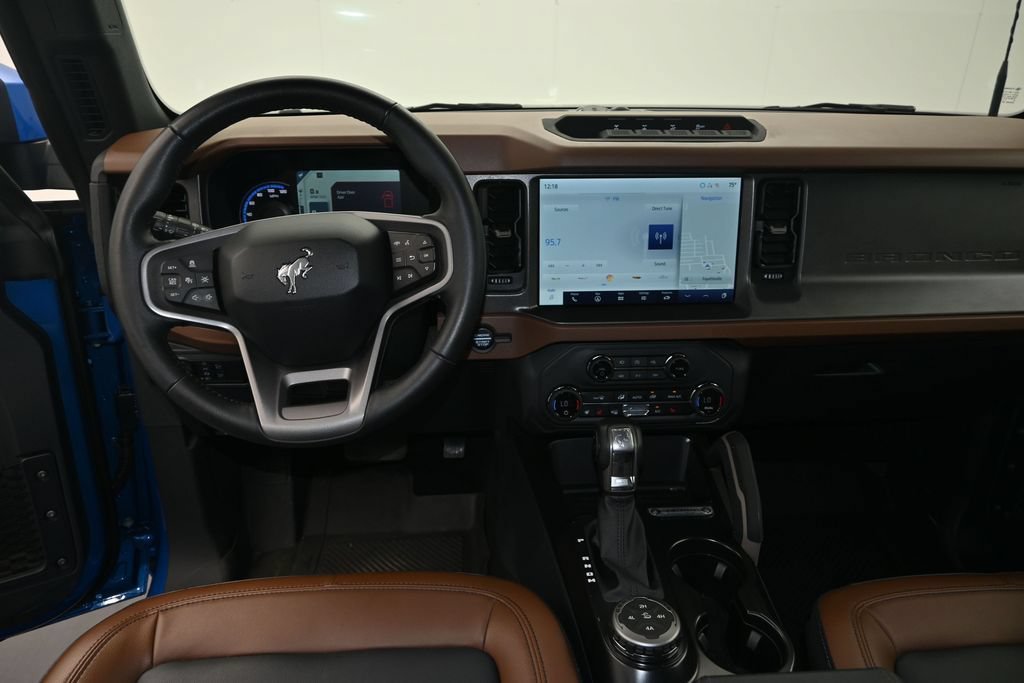 Used 2024 Ford Bronco Outer Banks w/ Sasquatch Package AWD/4WD image 21