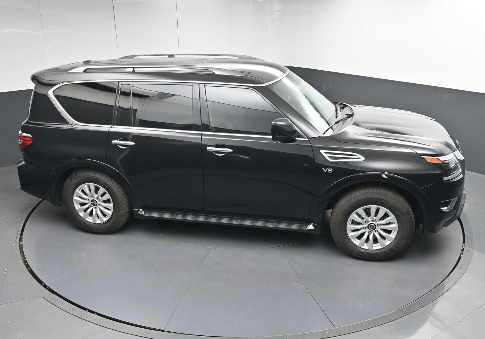 Used 2021 Nissan Armada SV image 35