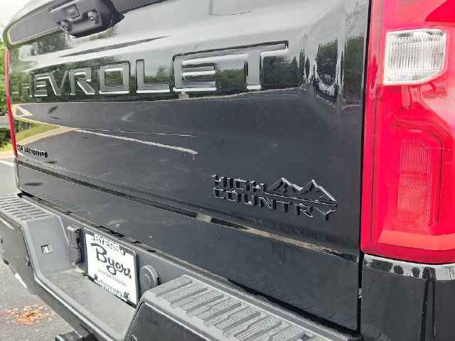 New 2026 Chevrolet Silverado 1500 High Country w/ High Country Premium Package AWD/4WD image 11
