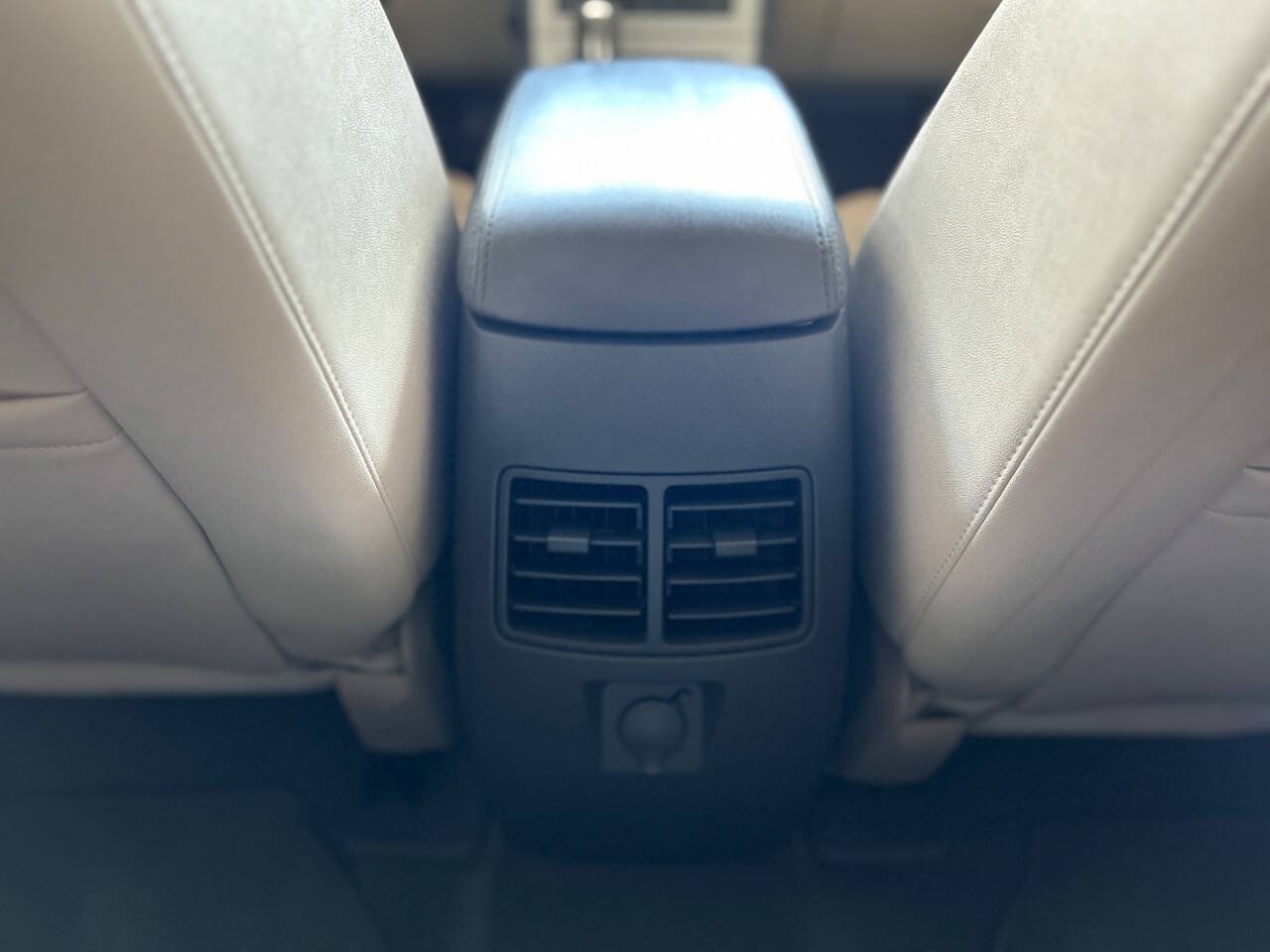 Used 2010 Lincoln MKX 2WD image 69