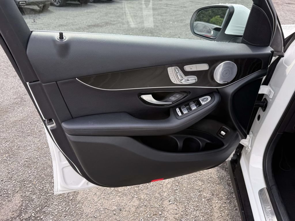 Used 2017 Mercedes-Benz GLC 300 4MATIC image 12