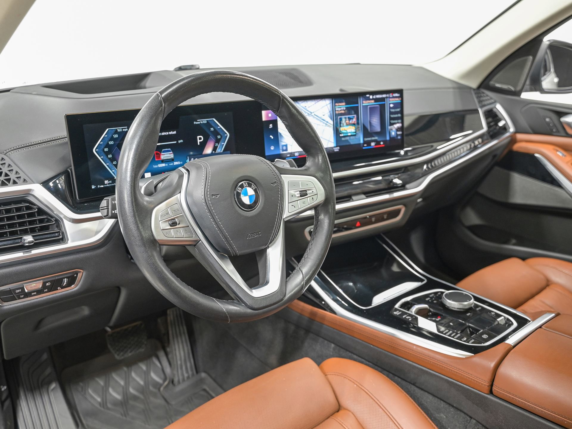 Used 2023 BMW X7 xDrive40i w/ Premium Package AWD/4WD image 14