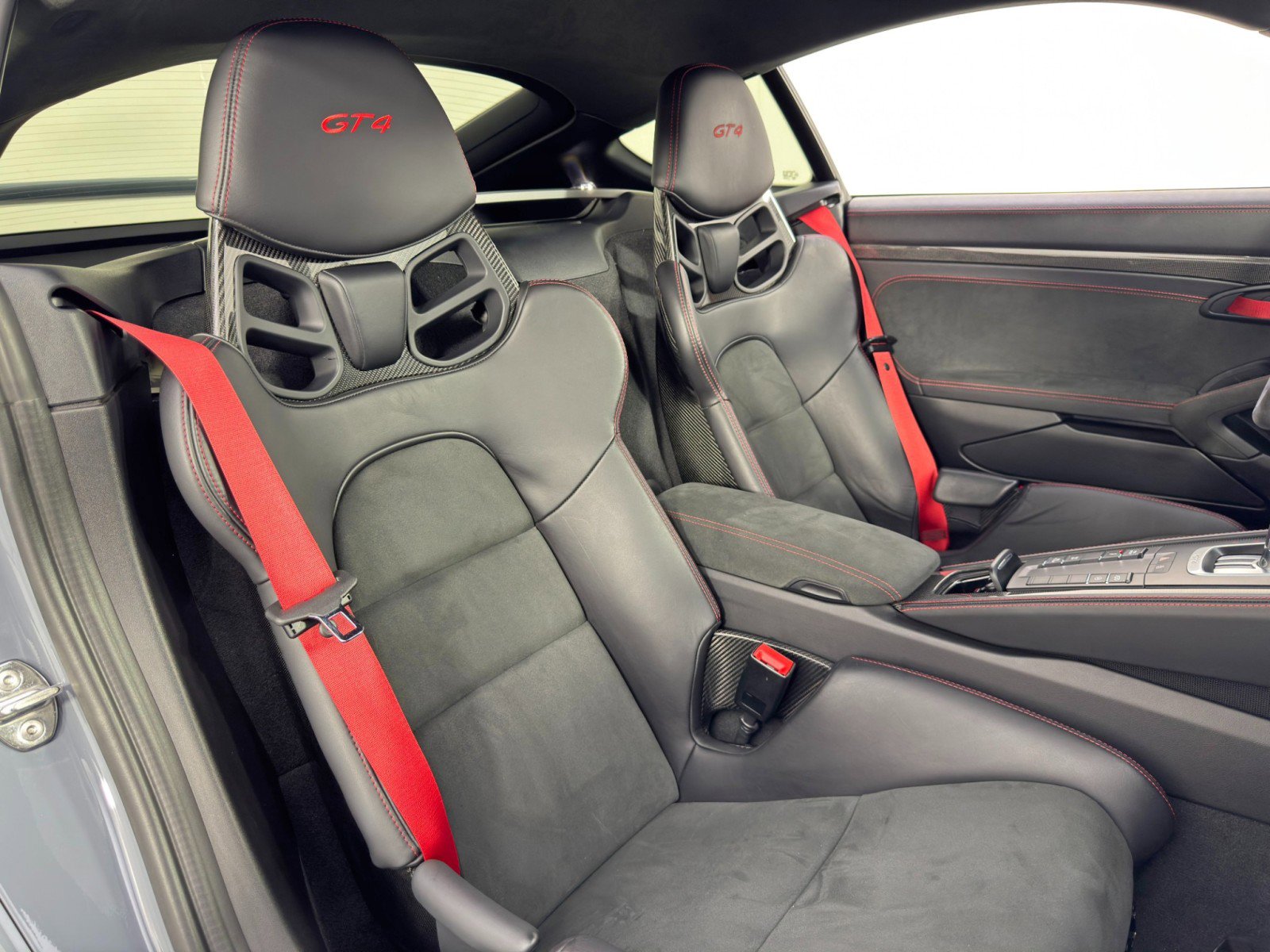 Used 2023 Porsche 718 Cayman GT4 image 40