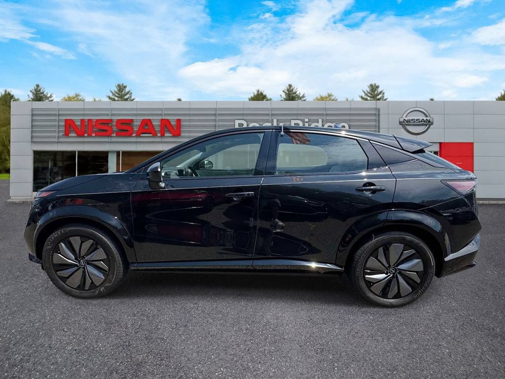 Used 2023 Nissan Ariya AWD image 7