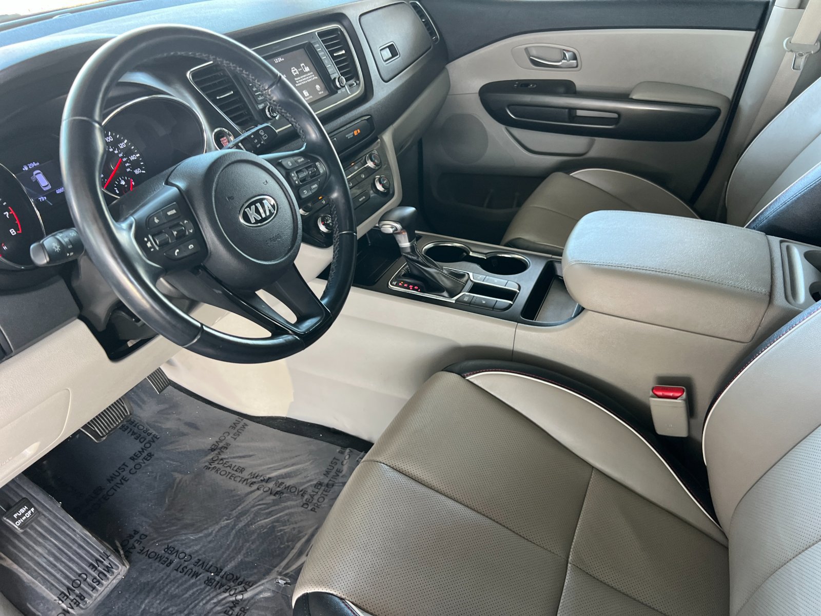 Used 2019 Kia Sedona EX FWD image 9
