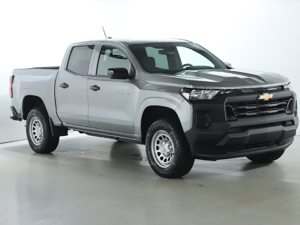 Used 2023 Chevrolet Colorado W/T w/ Safety Package image 9
