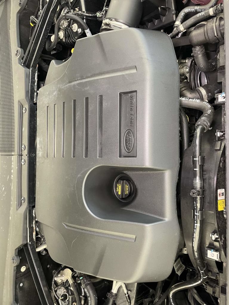 Used 2023 Land Rover Defender 110 X-Dynamic SE AWD/4WD image 25