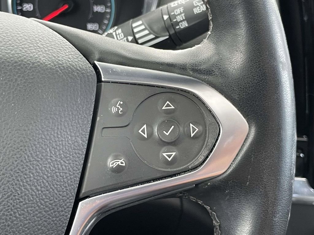 Used 2023 Chevrolet Traverse RS AWD/4WD image 23